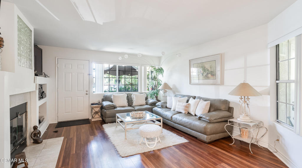 4240 Lost Hills Road 3301