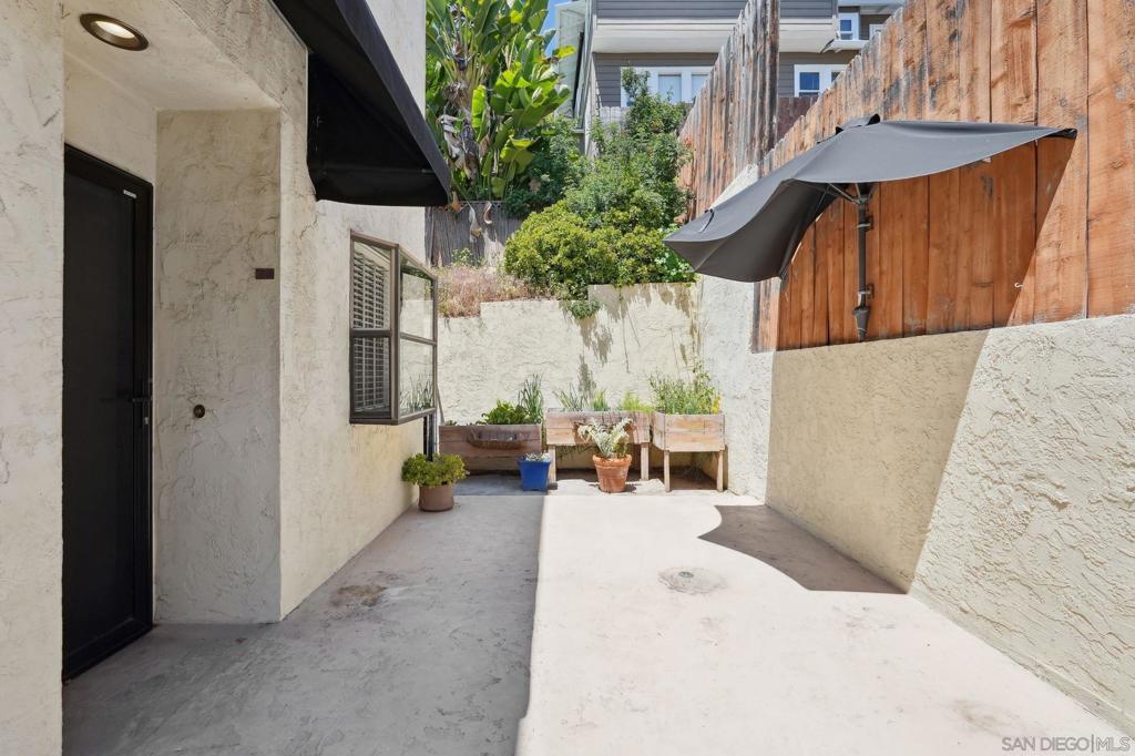 Mission Hills - Residential