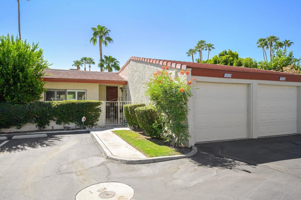 1117 S La Verne Way
