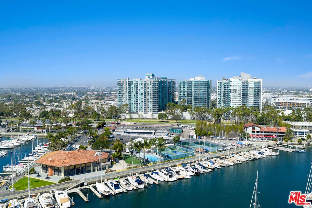 13700 Marina Pointe Drive 1126, Marina Del Rey CA 90292