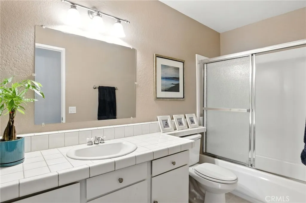 Rancho Cucamonga, California 91730, United States, 4 Bedrooms Bedrooms, ,2 BathroomsBathrooms,Residential,Pending,191932