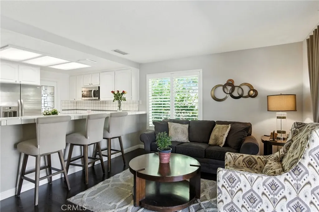 Rancho Cucamonga, California 91730, United States, 4 Bedrooms Bedrooms, ,2 BathroomsBathrooms,Residential,Pending,191932