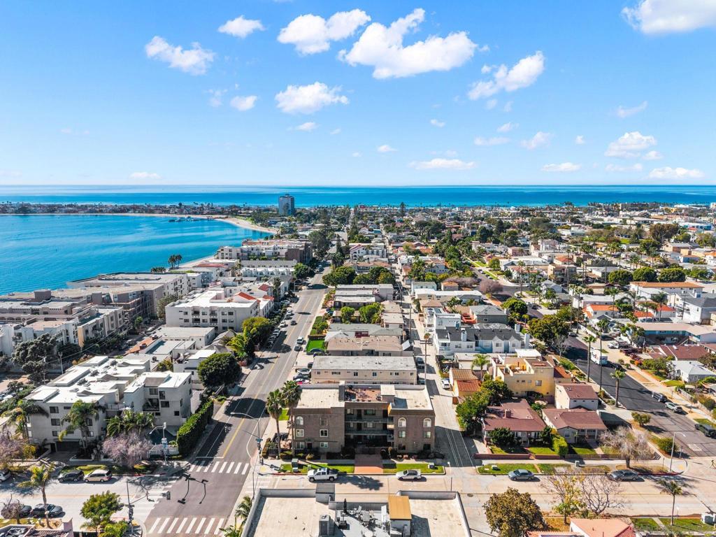 1278 Pacific Beach Dr 3