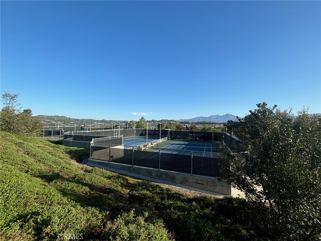 Flora - Residential