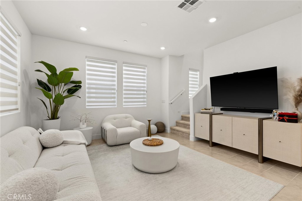 Flora - Residential