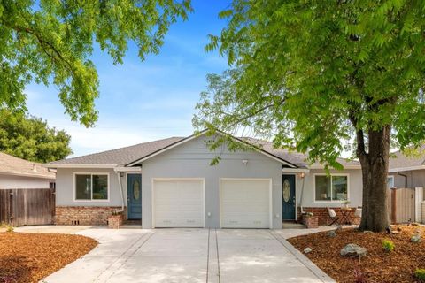 Photo of 27902792 Union Avenue, San Jose, CA 95124 (MLS # ML82043898)