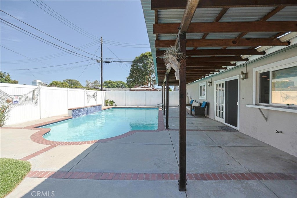 16682 Charles, Huntington Beach CA 92647 - Photo 29