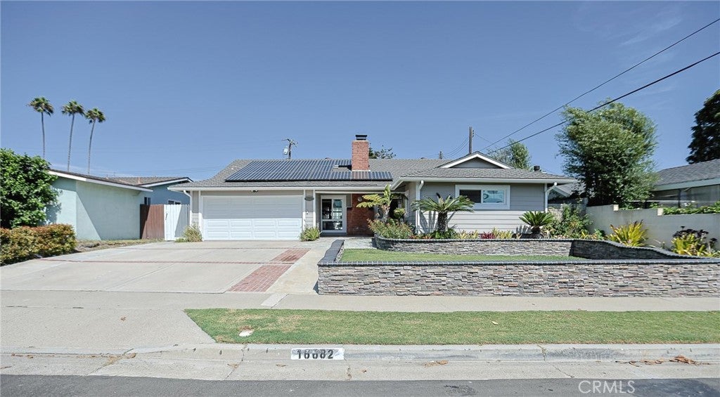 16682 Charles, Huntington Beach CA 92647 - Photo 1