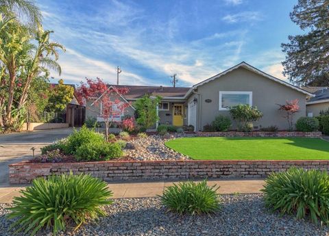 Photo of 2178 Casa Mia Drive, San Jose, CA 95124 (MLS # ML82040462)