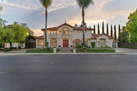 Photo of 1339 Pegan Cmn, Livermore, CA 94550 (MLS # 41146605)