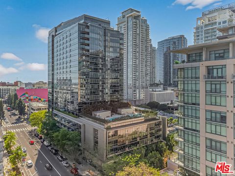 Photo of 1155 S Grand Avenue #1707, Los Angeles, CA 90015 (MLS # 26675255)