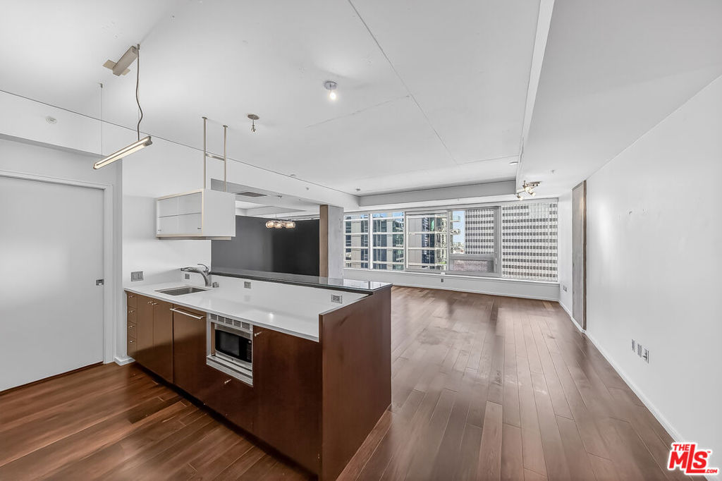1155 S Grand Avenue 1707