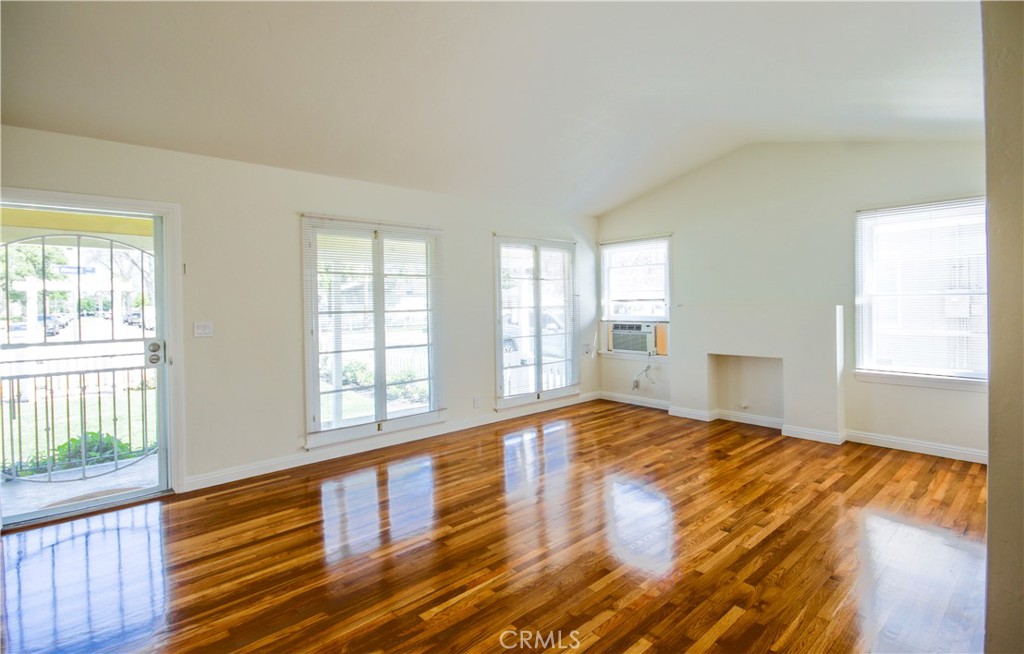 1040 W Almond Avenue