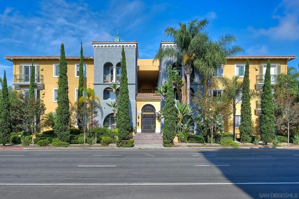 4080 Front St 305