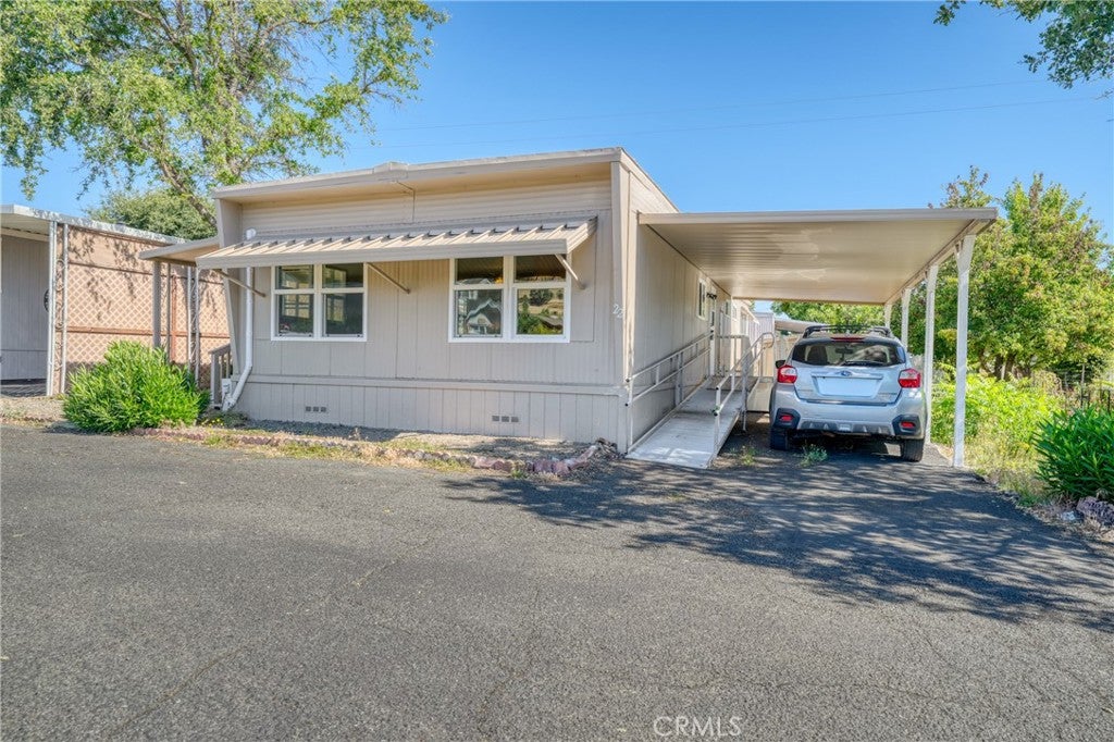 4265 Lakeshore Boulevard 22