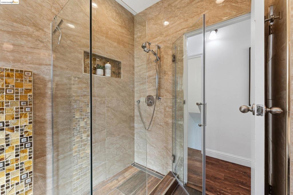 PIEDMONT - Residential