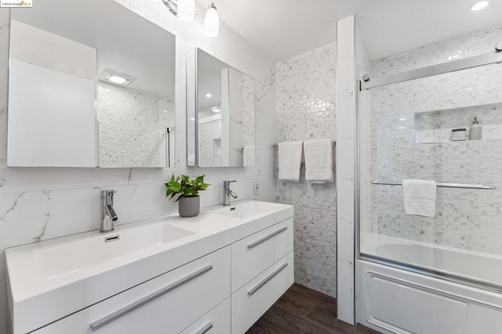 PIEDMONT - Residential