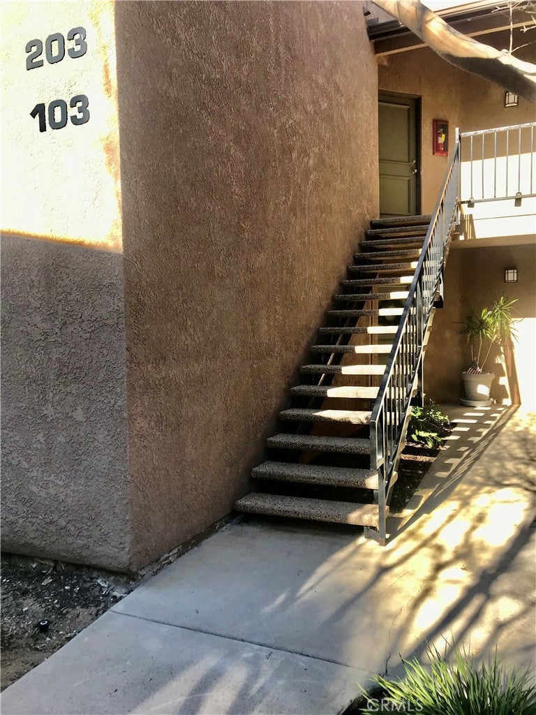2612 Avenida Del Vista 203