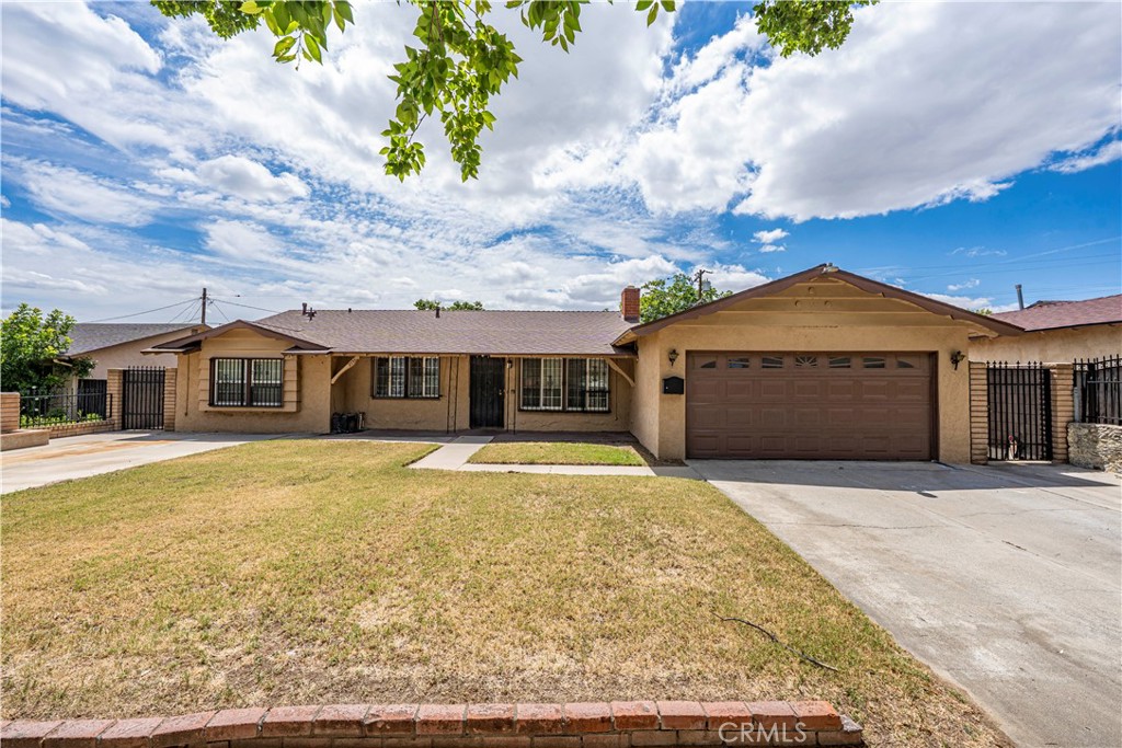 2731 W Victoria Street