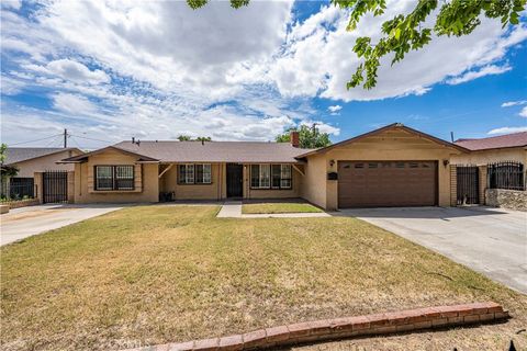 Photo of 2731 W Victoria Street, Rialto, CA 92376 (MLS # IV26087988)