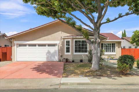 Photo of 35014 Begonia Street, Union City, CA 94587 (MLS # ML82059268)