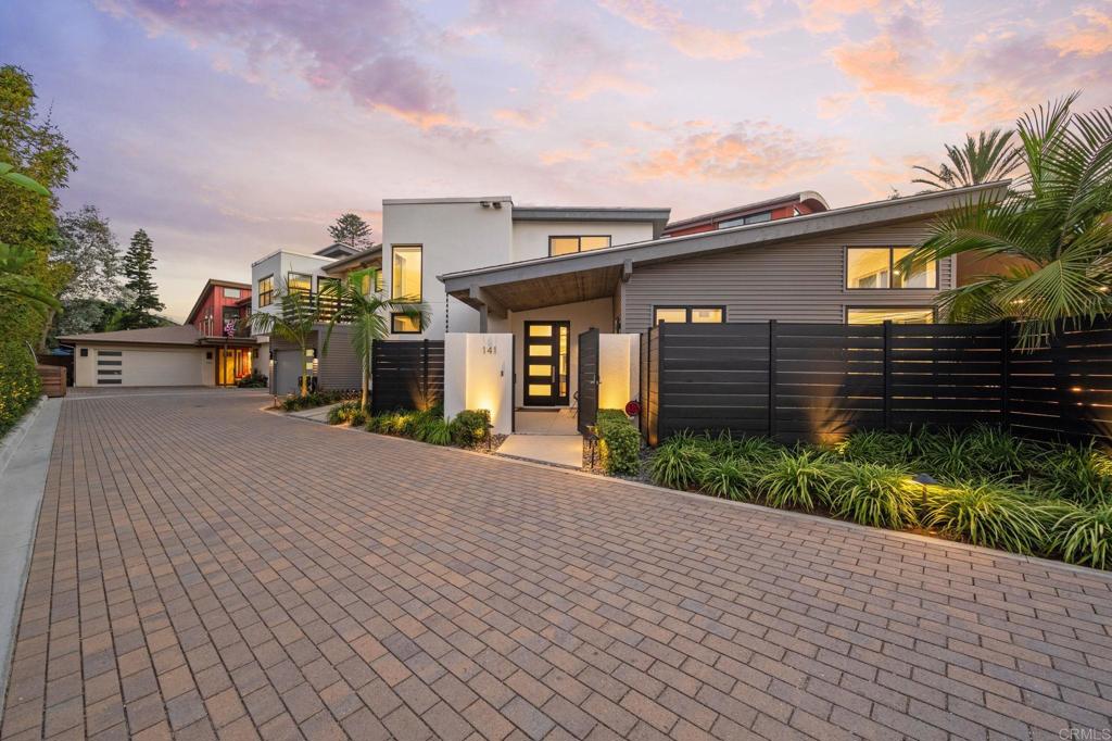 141 W Leucadia Blvd