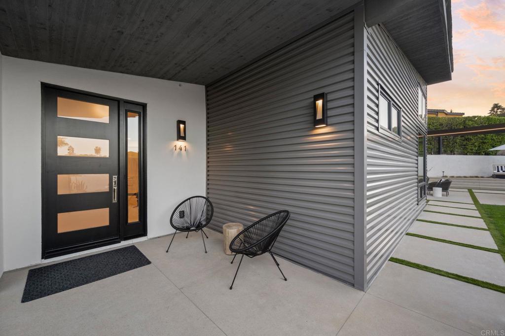 141 W Leucadia Blvd