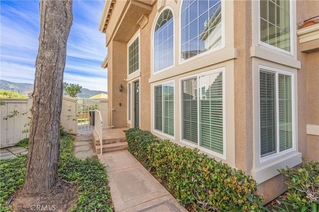 Photo of 27890 Tamara Dr, Yorba Linda, CA 92887 (MLS # PW26038829)