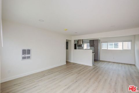 Tiny photo for 1211 Beryl St #C, Redondo Beach, CA 90277 (MLS # 25580017)