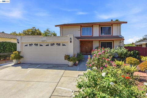 Photo of 1357 Goldenlake Rd RD, San Jose, CA 95131 (MLS # 41151151)