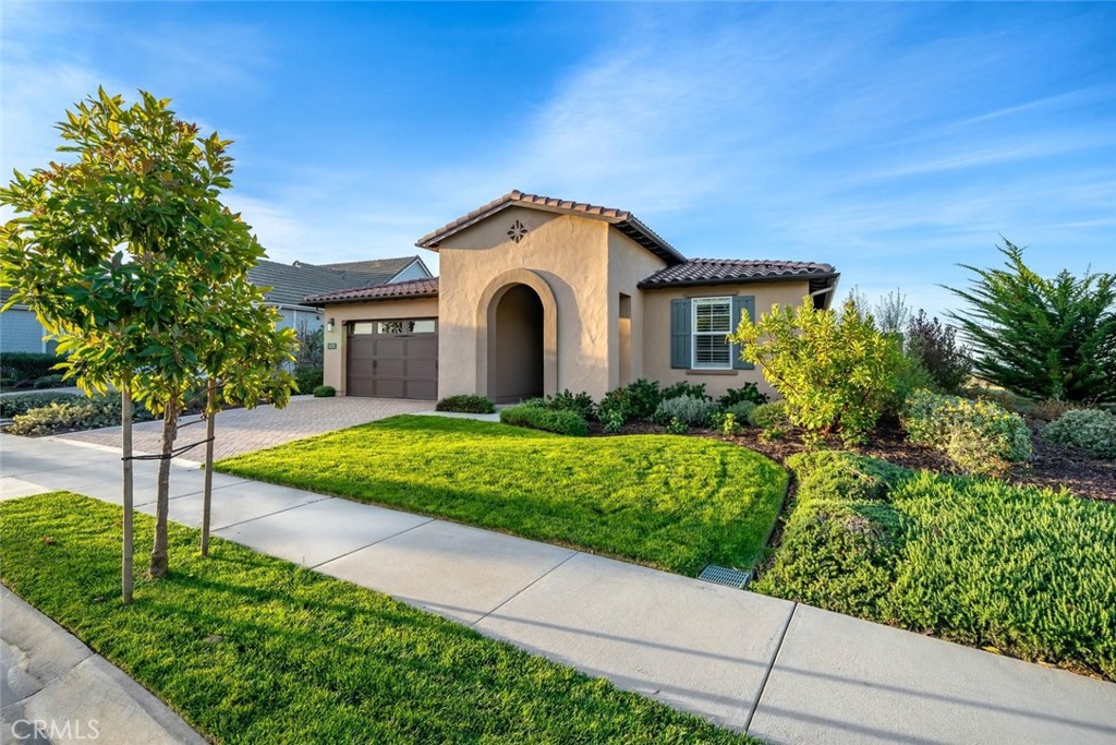 1658 Eucalyptus Road