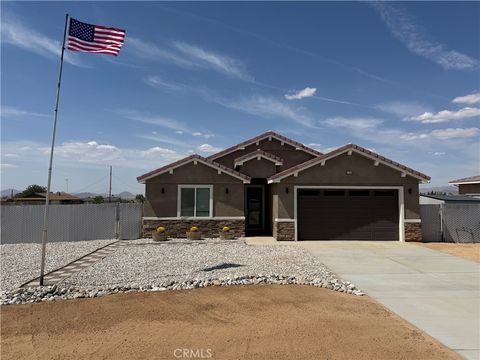 Photo of 22620 Laurel ST, Apple Valley, CA 92308 (MLS # IG26112970)