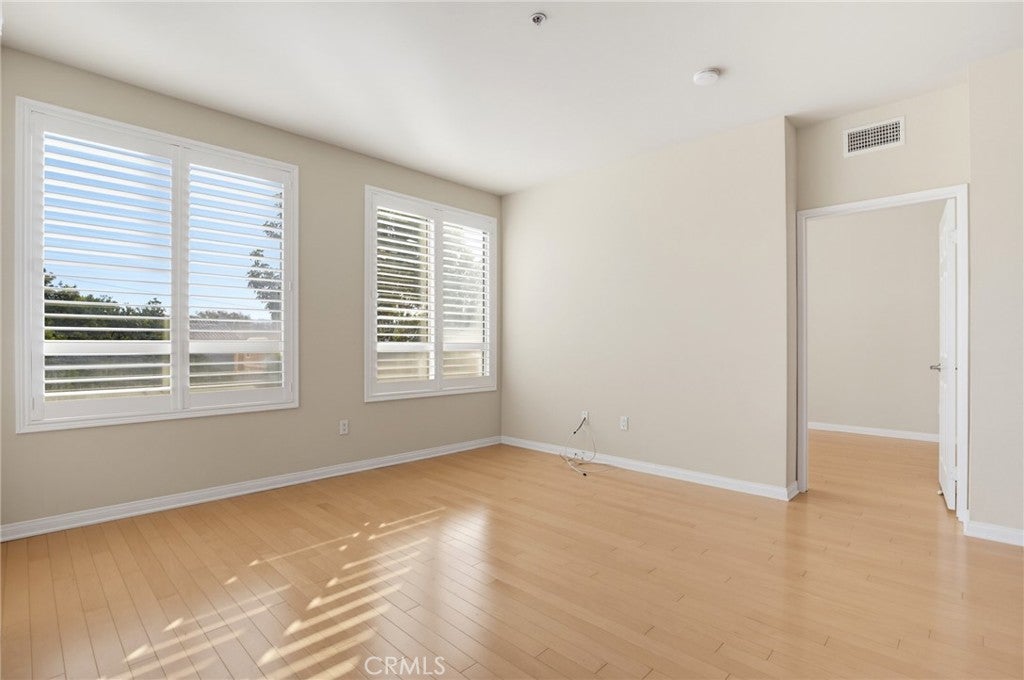 2742 Cabrillo Avenue 212