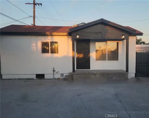 Photo of 13402 S Willowbrook Ave, Compton, CA 90222 (MLS # IG25231256) Photo of 13402 S Willowbrook Ave, Compton, CA 90222 (MLS # IG25231256)