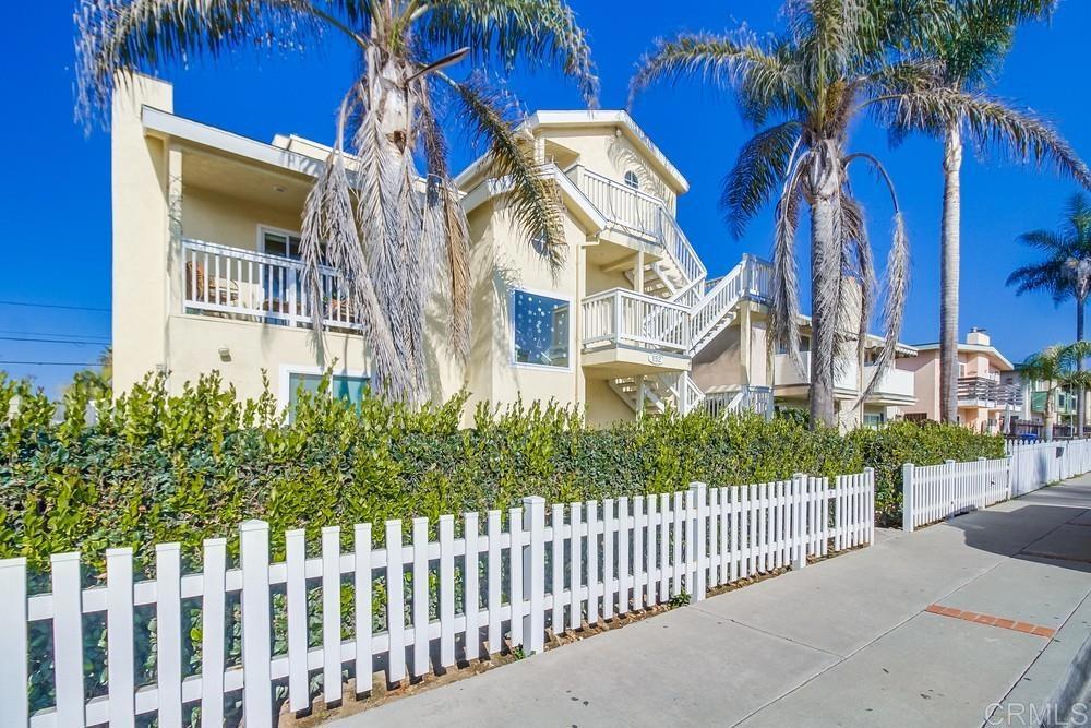 152 Evergreen Ave 4