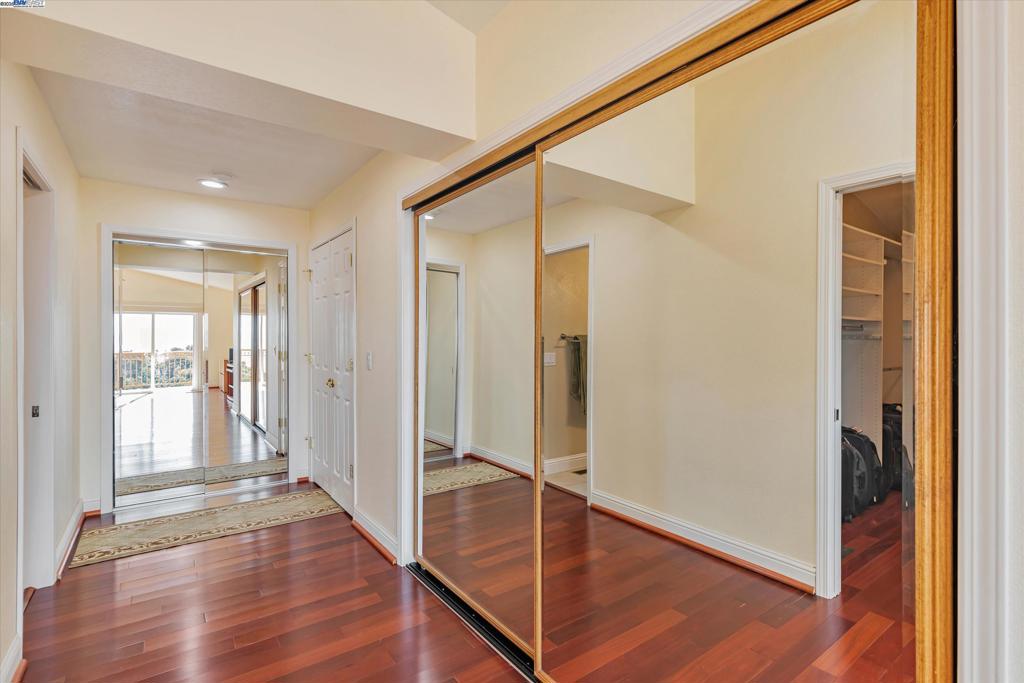 VARGAS PLATEAU - Residential