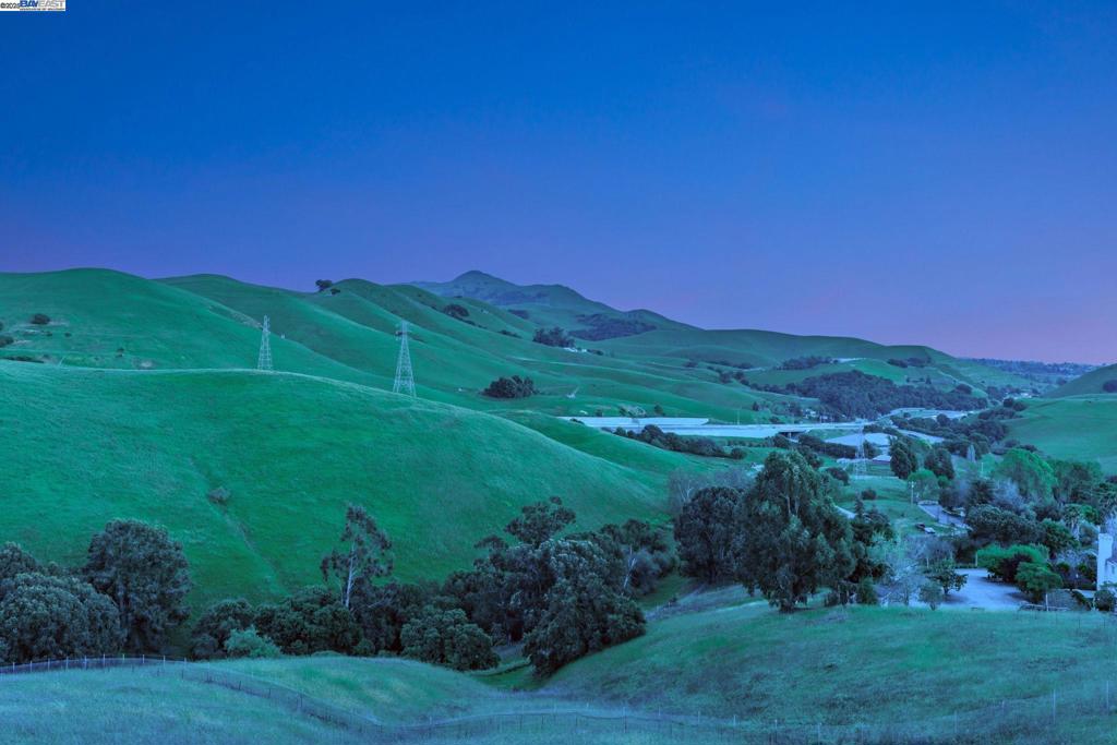 VARGAS PLATEAU - Residential