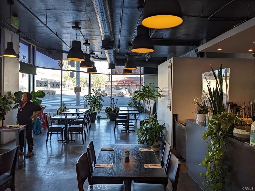 680 N Los Robles Avenue