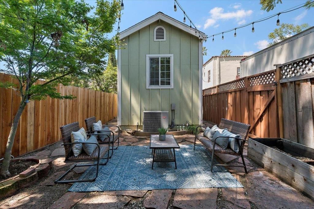 listing image 130725017325080277099