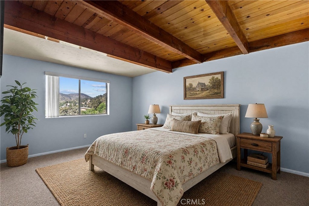 3520 Santa Clara