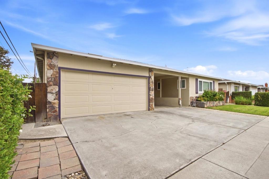 23382340 Pauline Drive