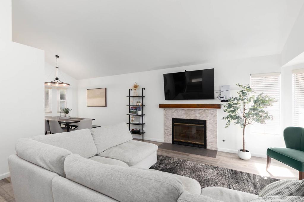 1681 Charlie Horse Way Way