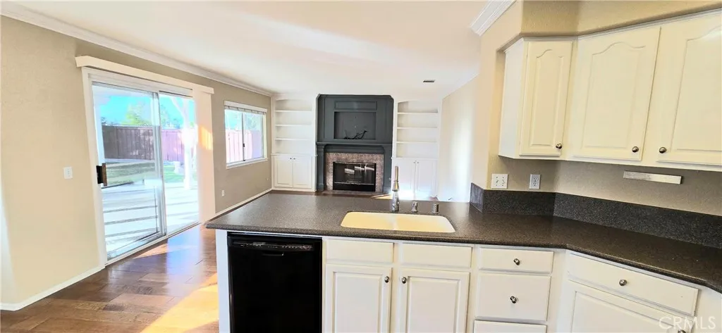 Temecula, California 92592, United States, 4 Bedrooms Bedrooms, ,3 BathroomsBathrooms,Residential,Active,170179