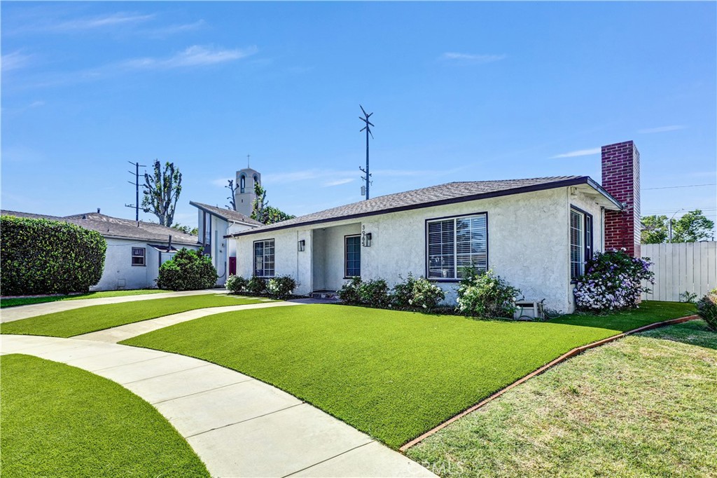 3965 N Marshall