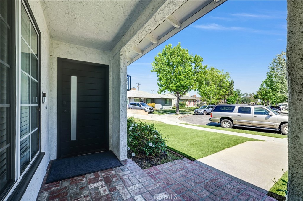 3965 N Marshall