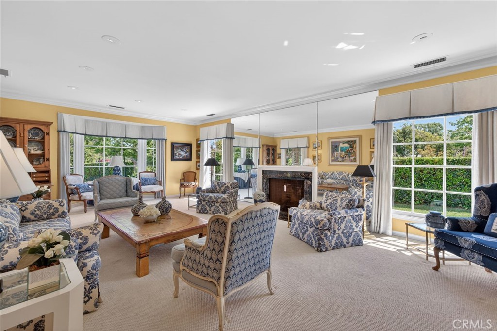 Arcadia, California, 91006, United States, 5 Bedrooms Bedrooms, ,6 BathroomsBathrooms,Residential,Active,2044599