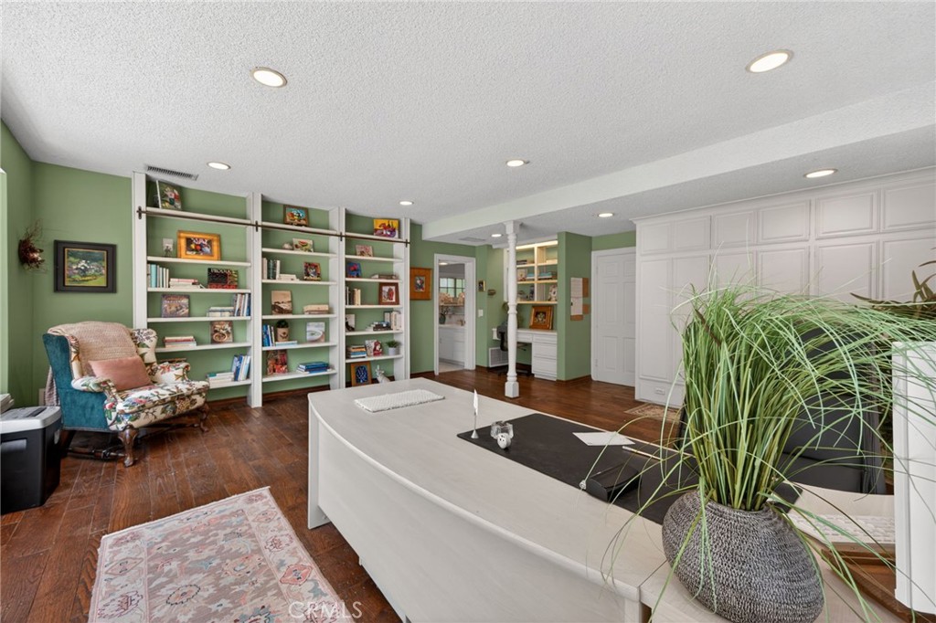 Arcadia, California, 91006, United States, 5 Bedrooms Bedrooms, ,6 BathroomsBathrooms,Residential,Active,2044599