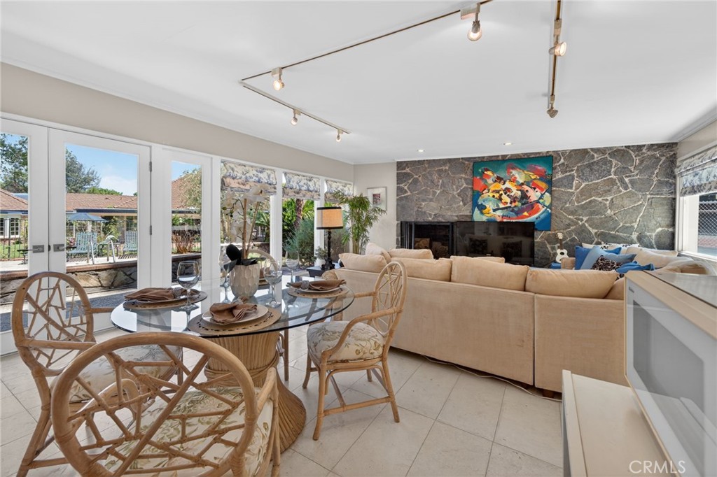 Arcadia, California, 91006, United States, 5 Bedrooms Bedrooms, ,6 BathroomsBathrooms,Residential,Active,2044599