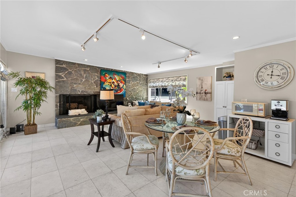 Arcadia, California, 91006, United States, 5 Bedrooms Bedrooms, ,6 BathroomsBathrooms,Residential,Active,2044599