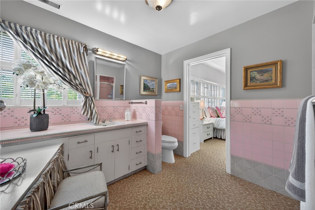Arcadia, California, 91006, United States, 5 Bedrooms Bedrooms, ,6 BathroomsBathrooms,Residential,Active,2044599